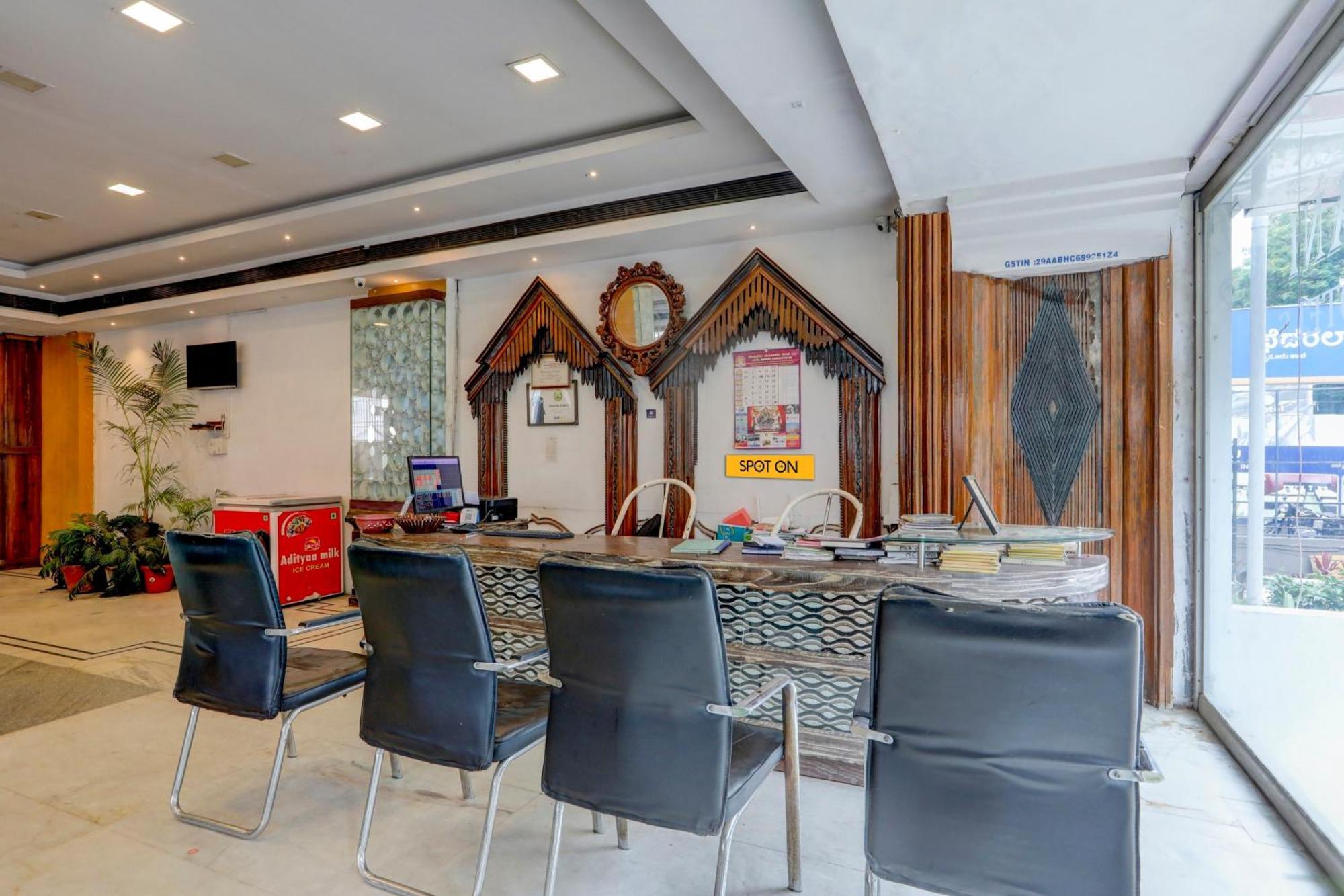 Hotel O Rajdhani Group Of Hotels Мисор Екстериор снимка