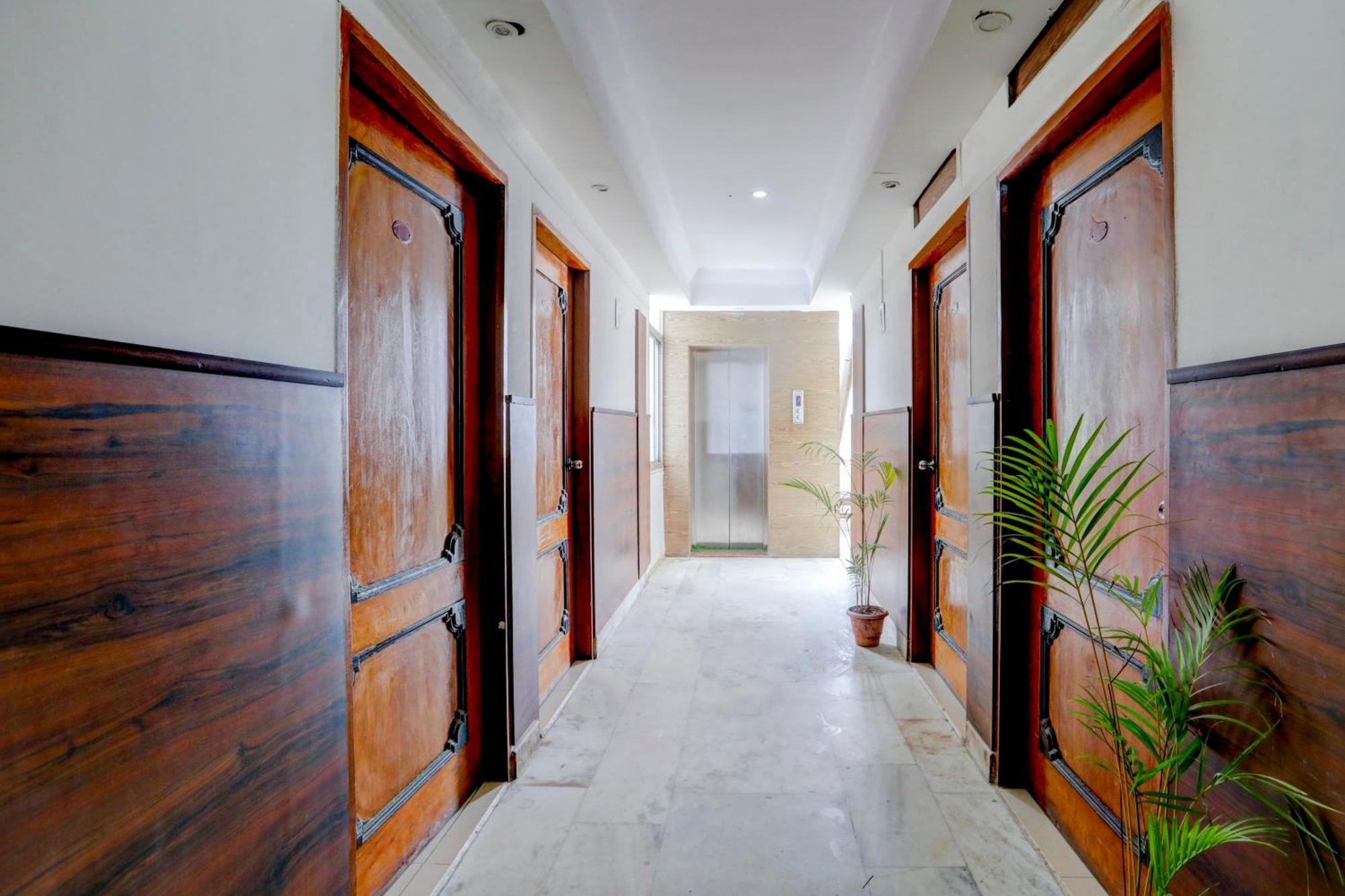 Hotel O Rajdhani Group Of Hotels Мисор Екстериор снимка