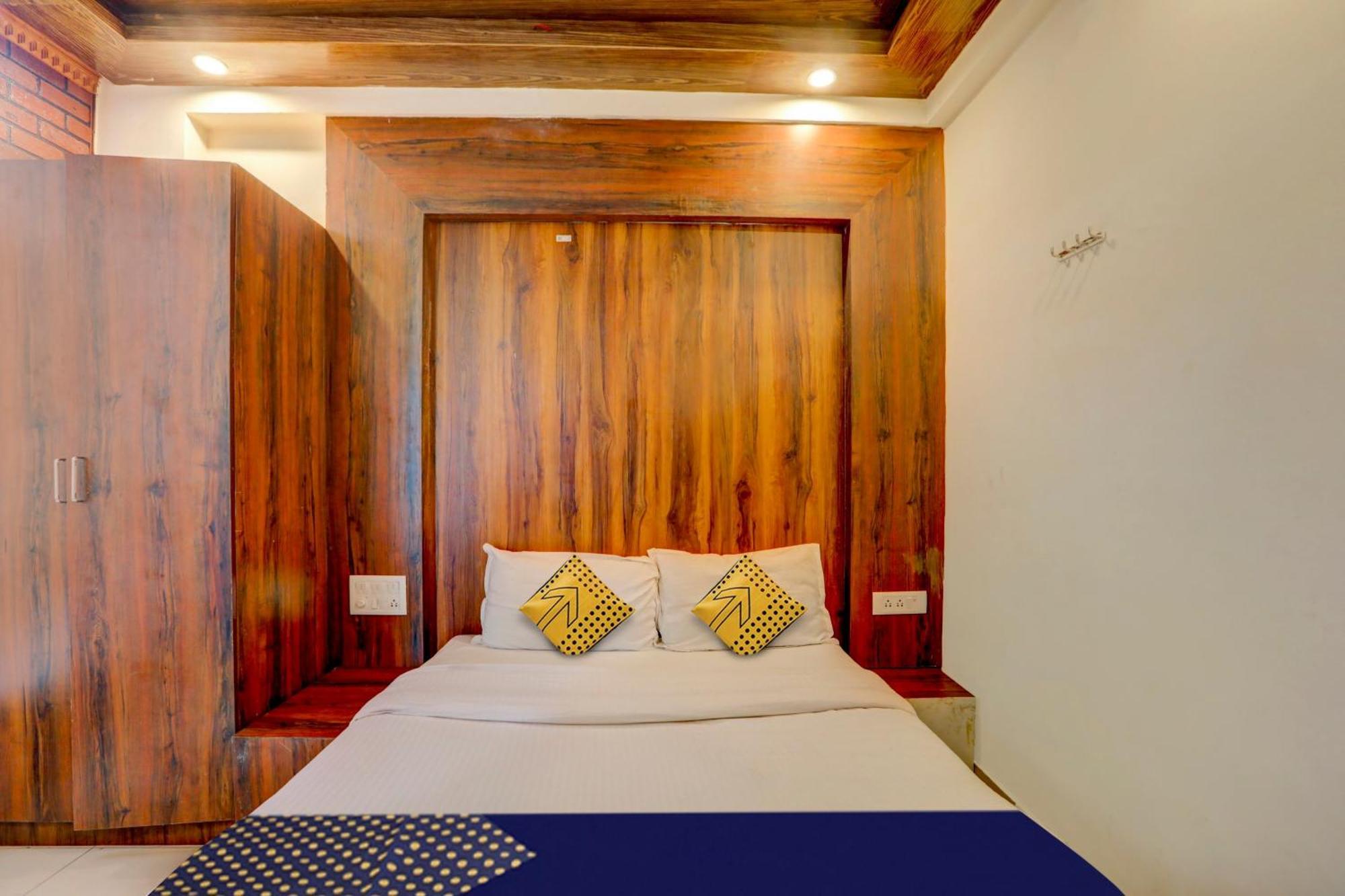 Hotel O Rajdhani Group Of Hotels Мисор Екстериор снимка