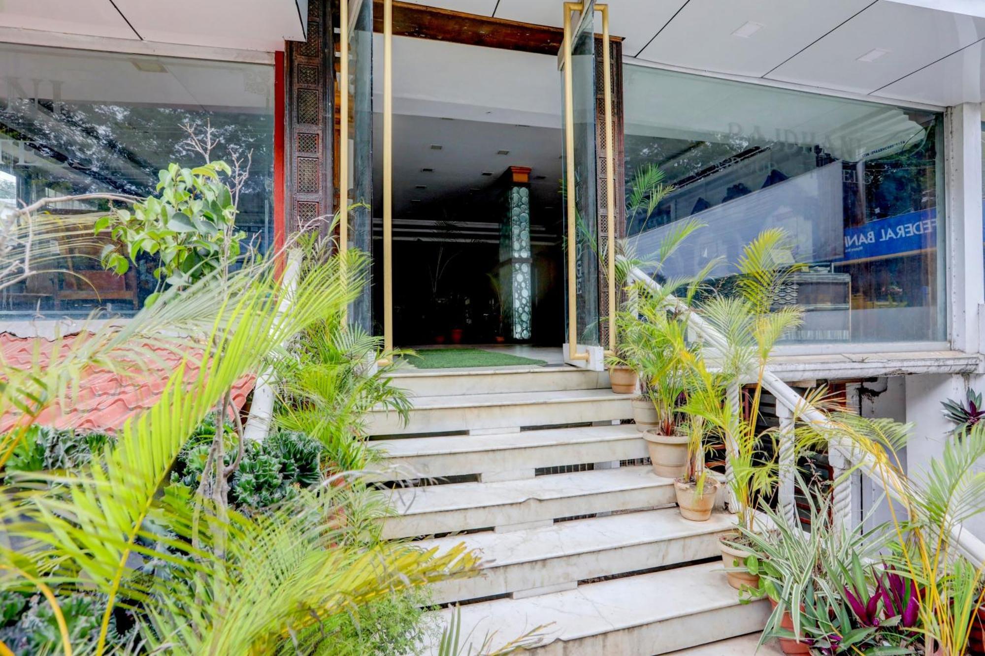 Hotel O Rajdhani Group Of Hotels Мисор Екстериор снимка